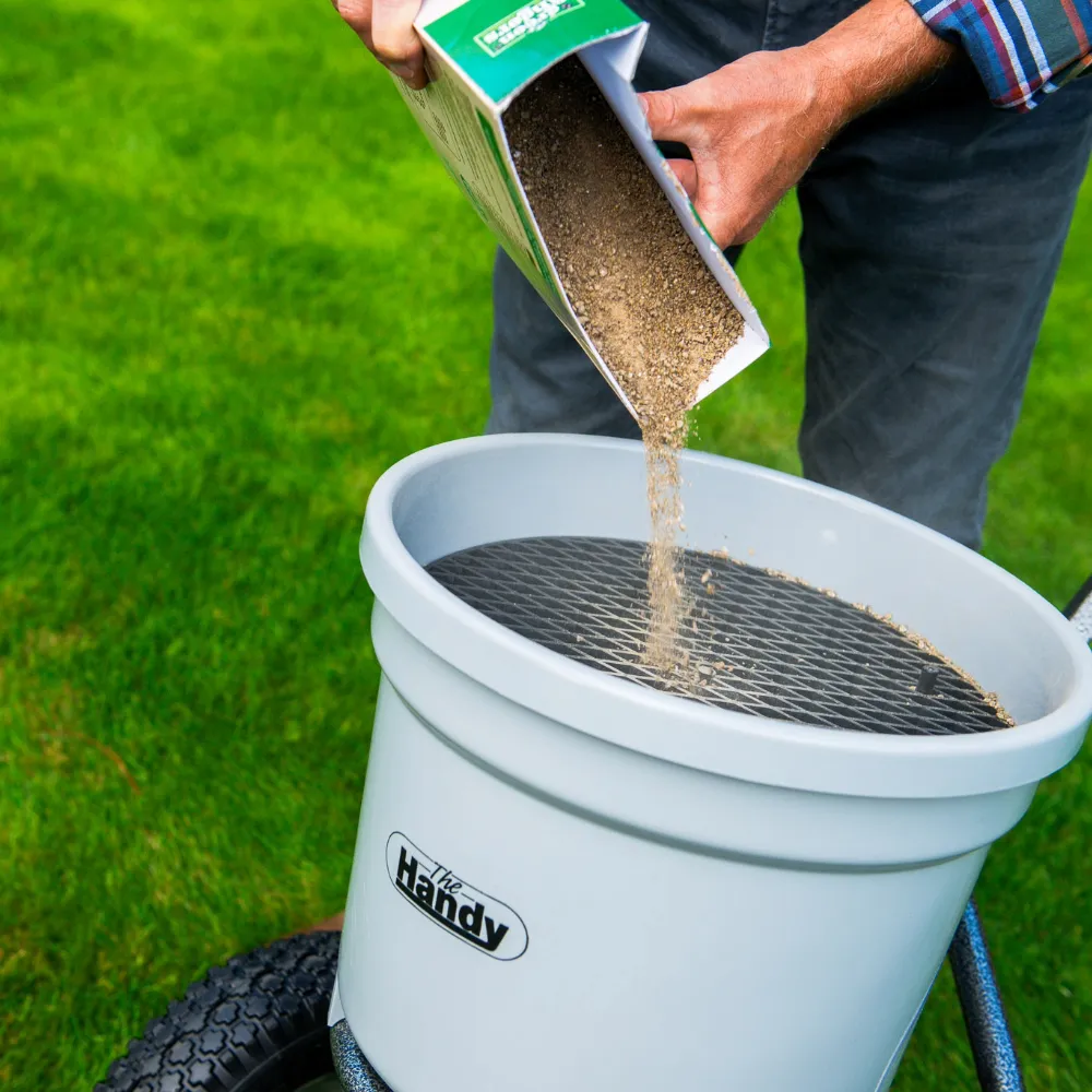 The Handy 23kg (50lb) Broadcast Spreader
