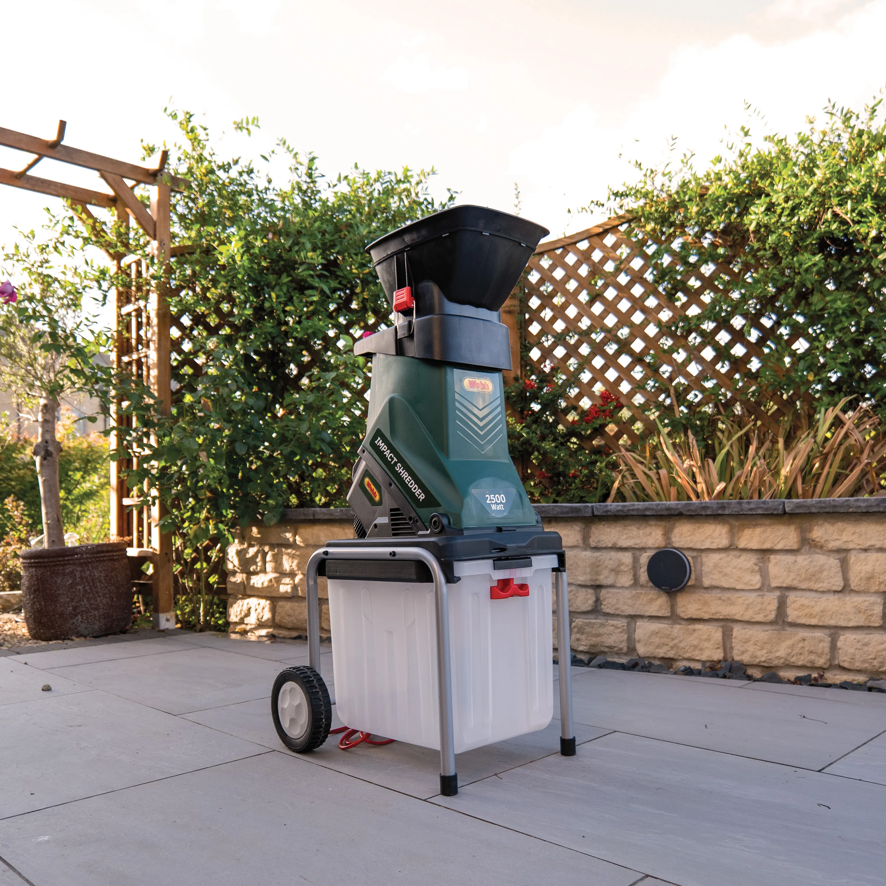Webb 2500W Electric Impact Shredder with Collection Box