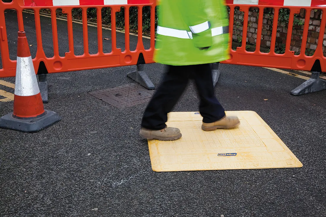 Pedestrian Road Plate