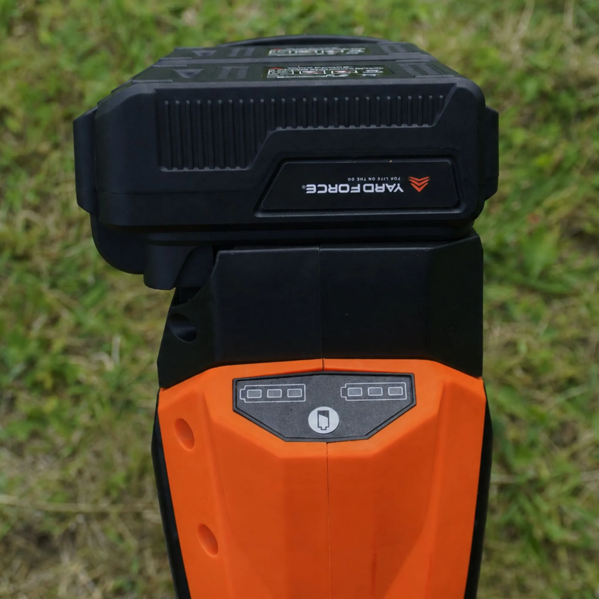 Yard Force 40V (2x20V) Cordless Brushless 2-in-1 Brush Cutter and Grass Trimmer