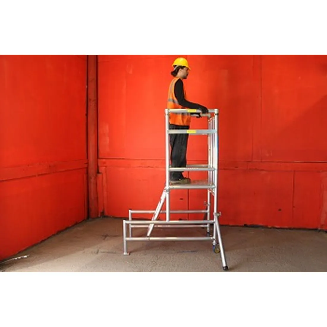 1.25m Podium Tower