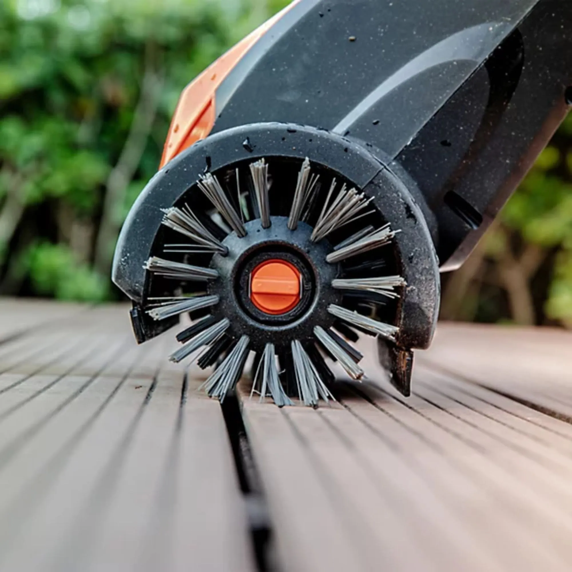 Yard Force 20V Cordless Dual Speed Patio Cleaner