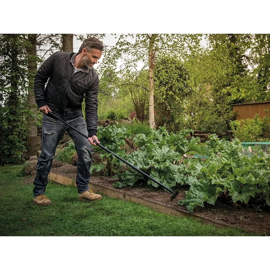 Fiskars Solid Soil Rake
