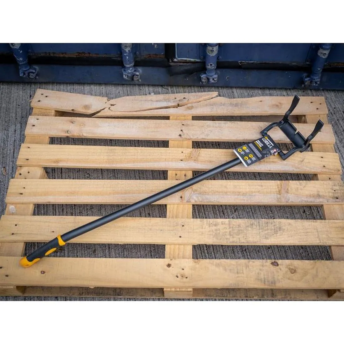 Roughneck Gorilla Pallet Buster 1.10m (43in)