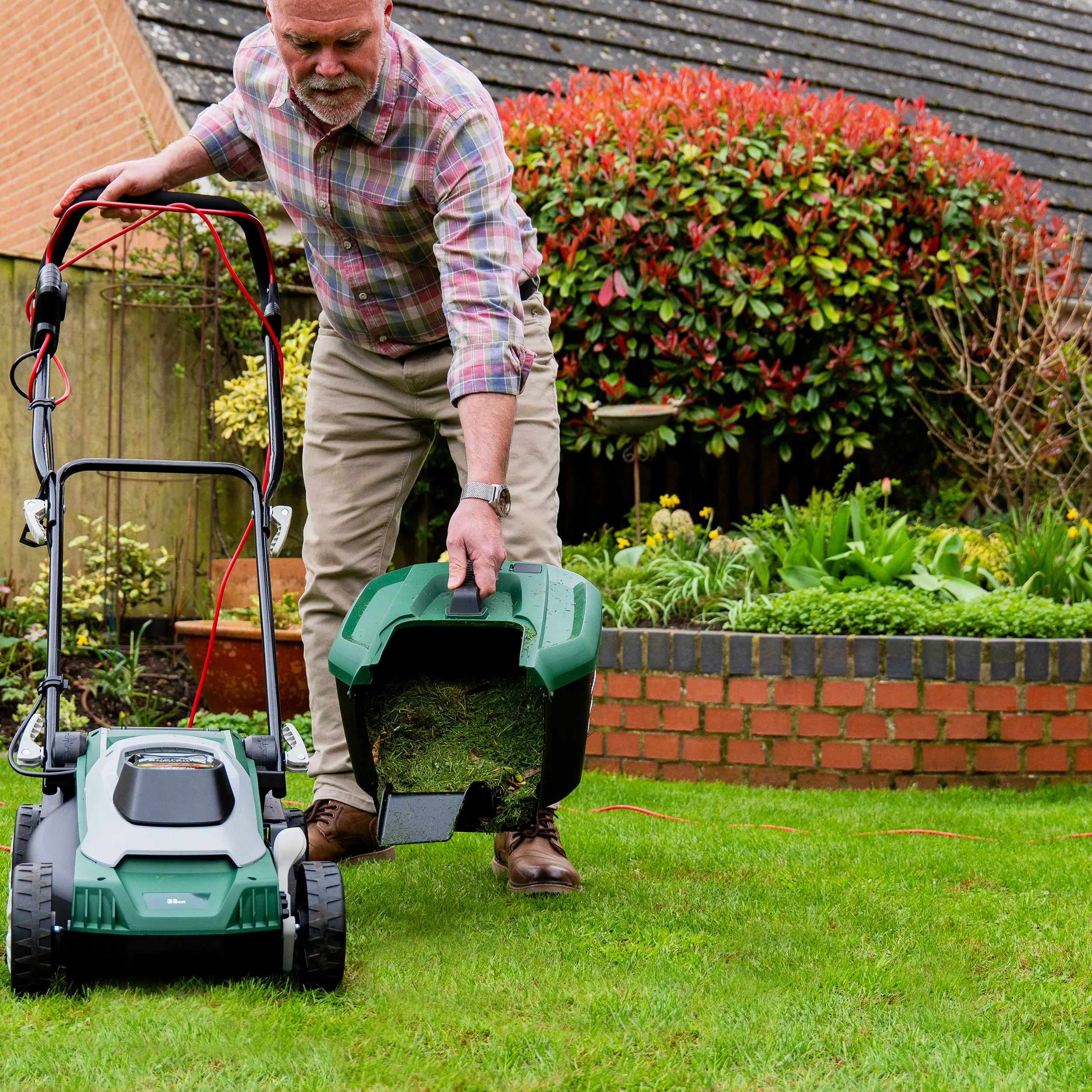 Webb Supreme 33cm Electric Rotary Lawnmower with Rear Roller