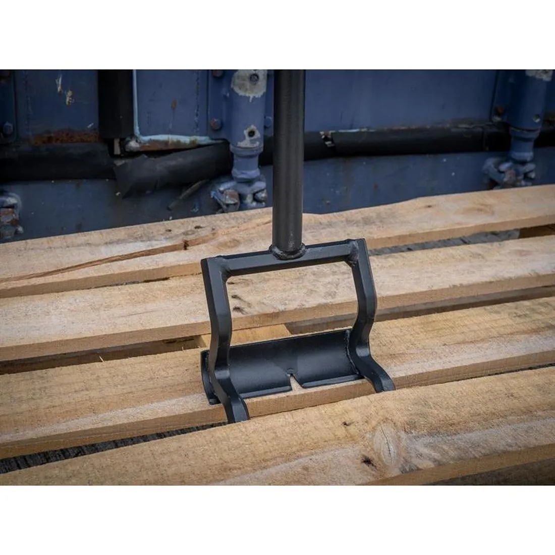 Roughneck Gorilla Pallet Buster 1.10m (43in)