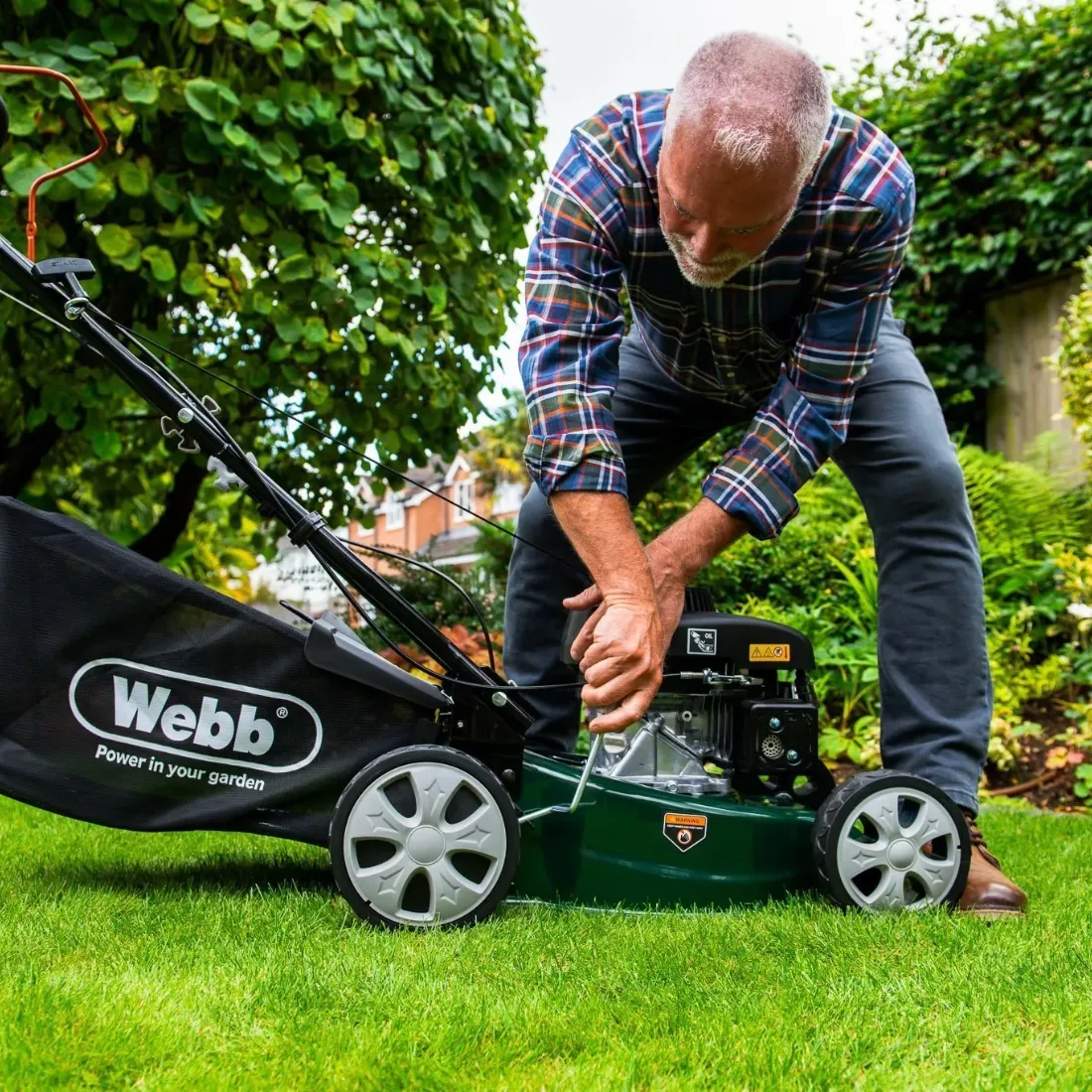 Webb Classic 41cm (16″) Self Propelled Petrol Lawn Mower