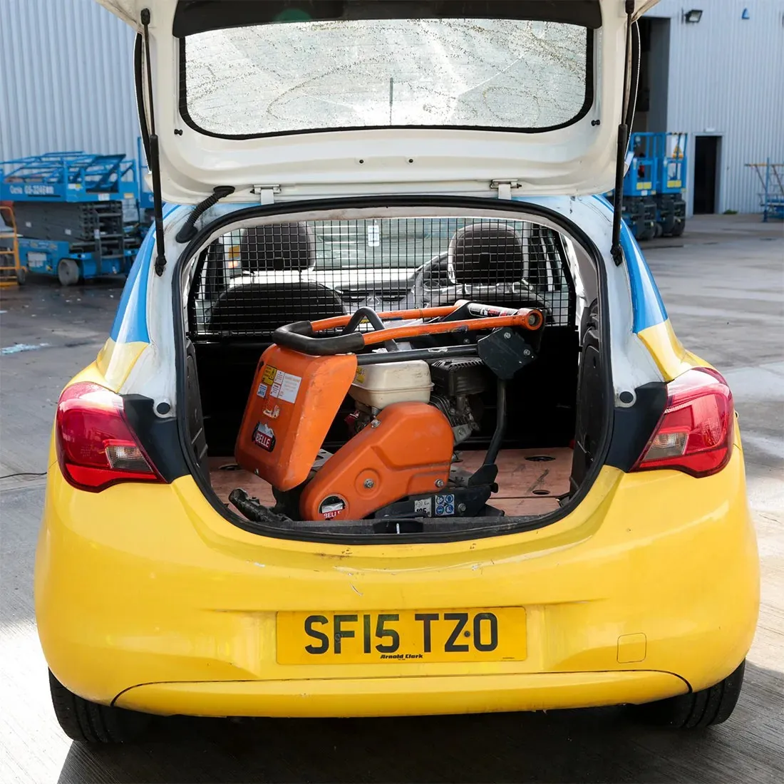 Medium Vibrating Wacker Plate - Flat Base