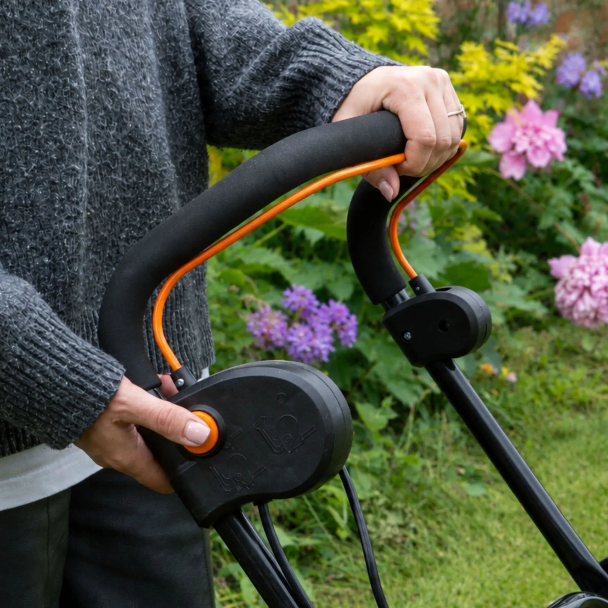 Yard Force 1400W 34cm Corded Electric Lawnmower