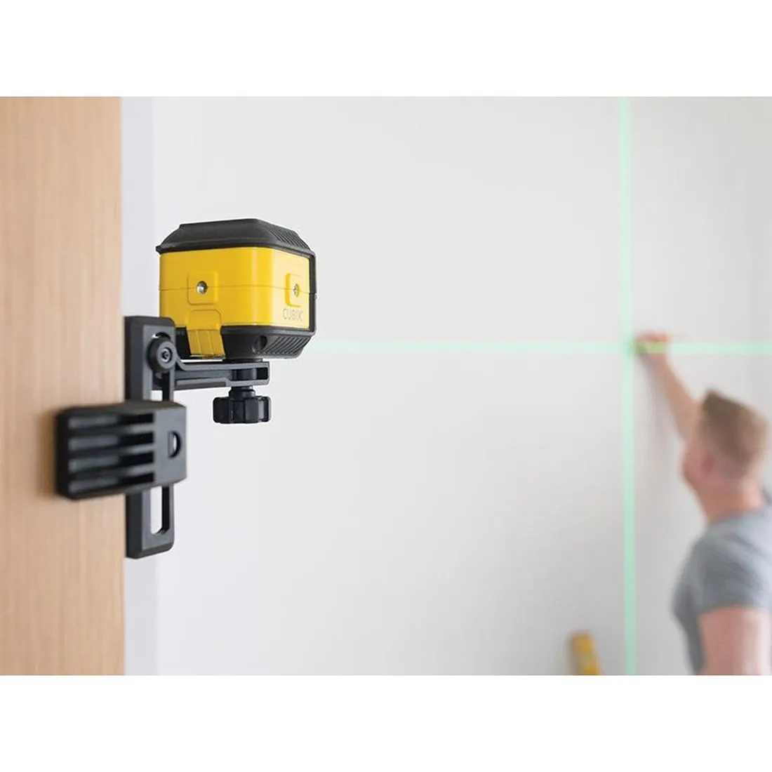 STANLEY Cubix Cross Line Laser Level (Green Beam)