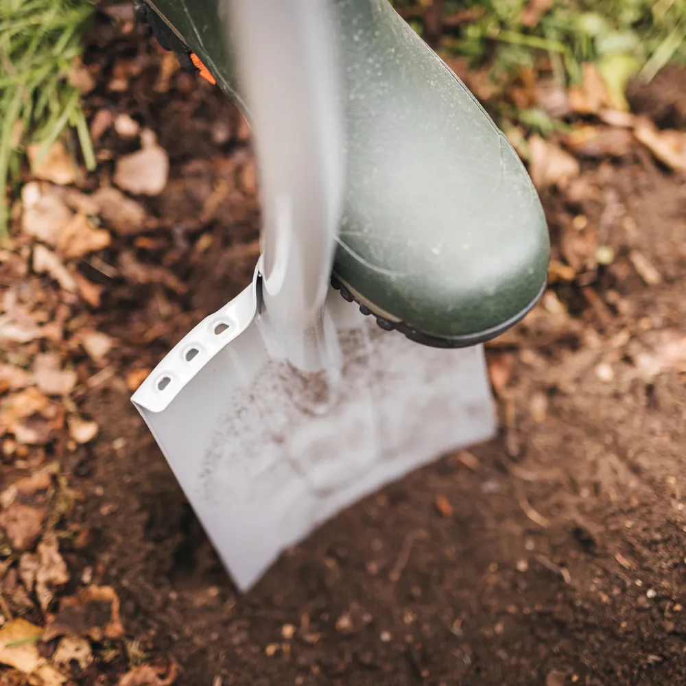 Fiskars Xact Telescopic Rounded Spade