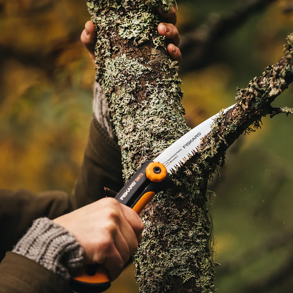 Fiskars Xtract Sw73 Garden Pruning Saw 160Mm