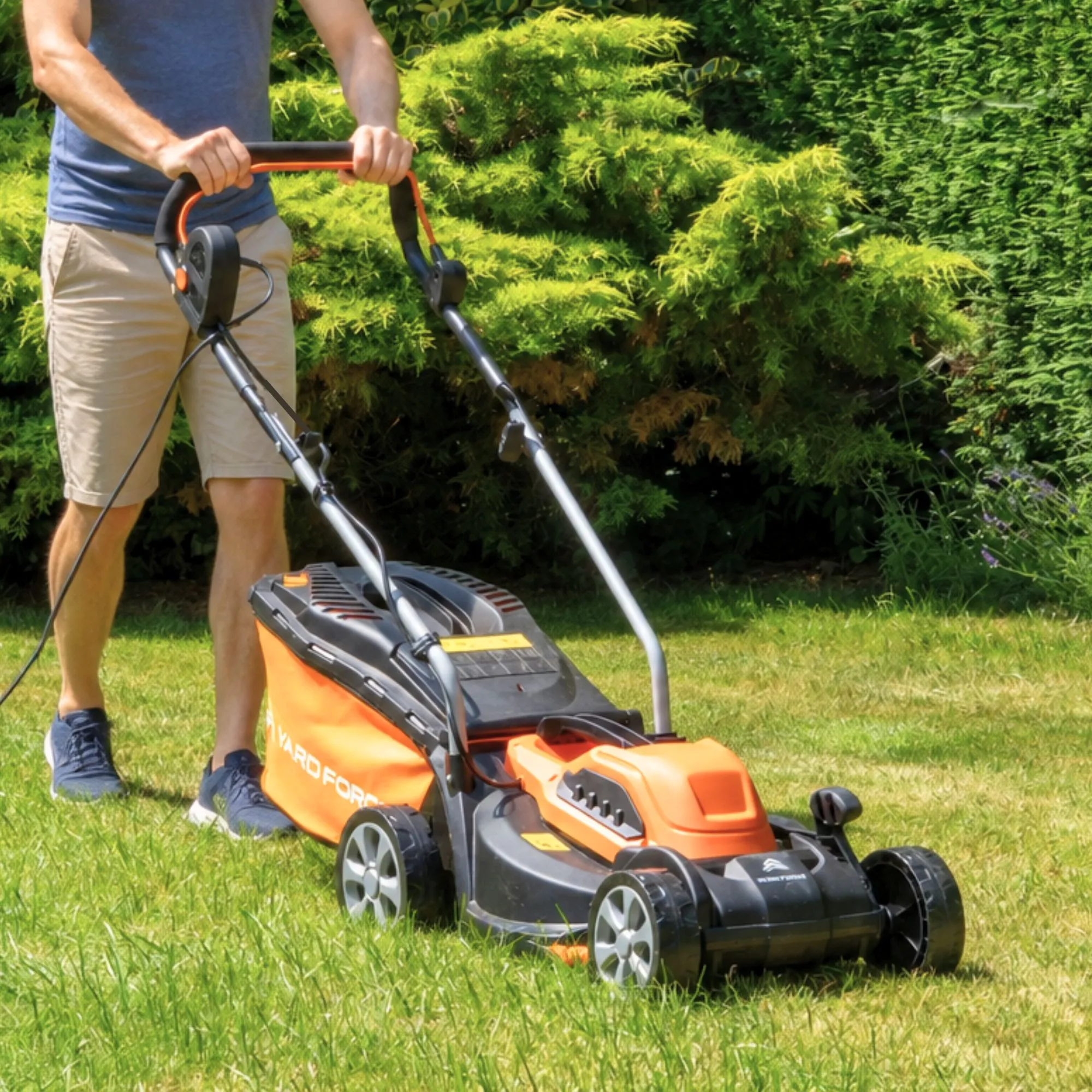 Yard Force 1200W 32cm Corded Electric Lawnmower