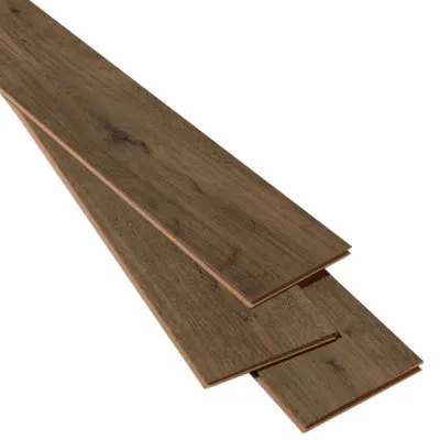 Bicester Wide Oak Effect Laminate Flooring 1.85m²