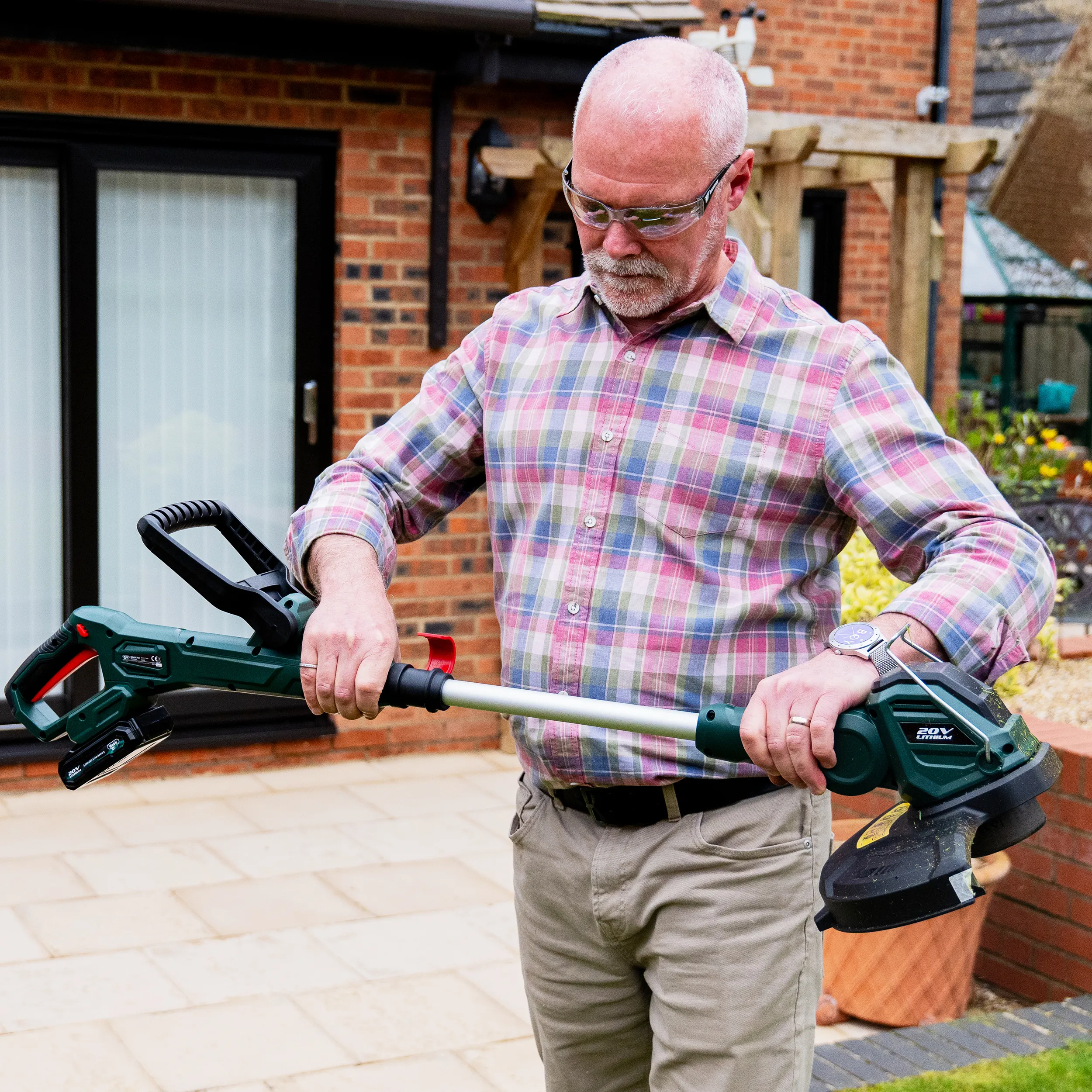 Webb Eco 20V 30cm Cordless Line Trimmer inc 2Ah Battery & Charger