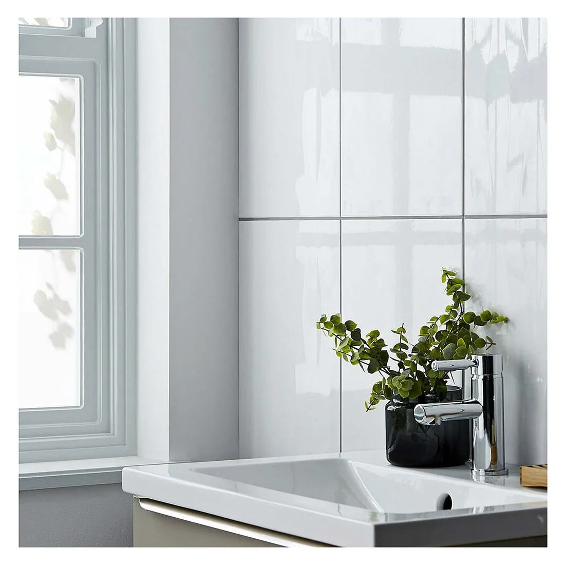 Flat Gloss White Ceramic Wall Tile 300 x 600mm