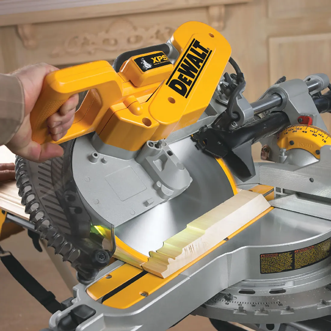Double Bevel mitre Saw