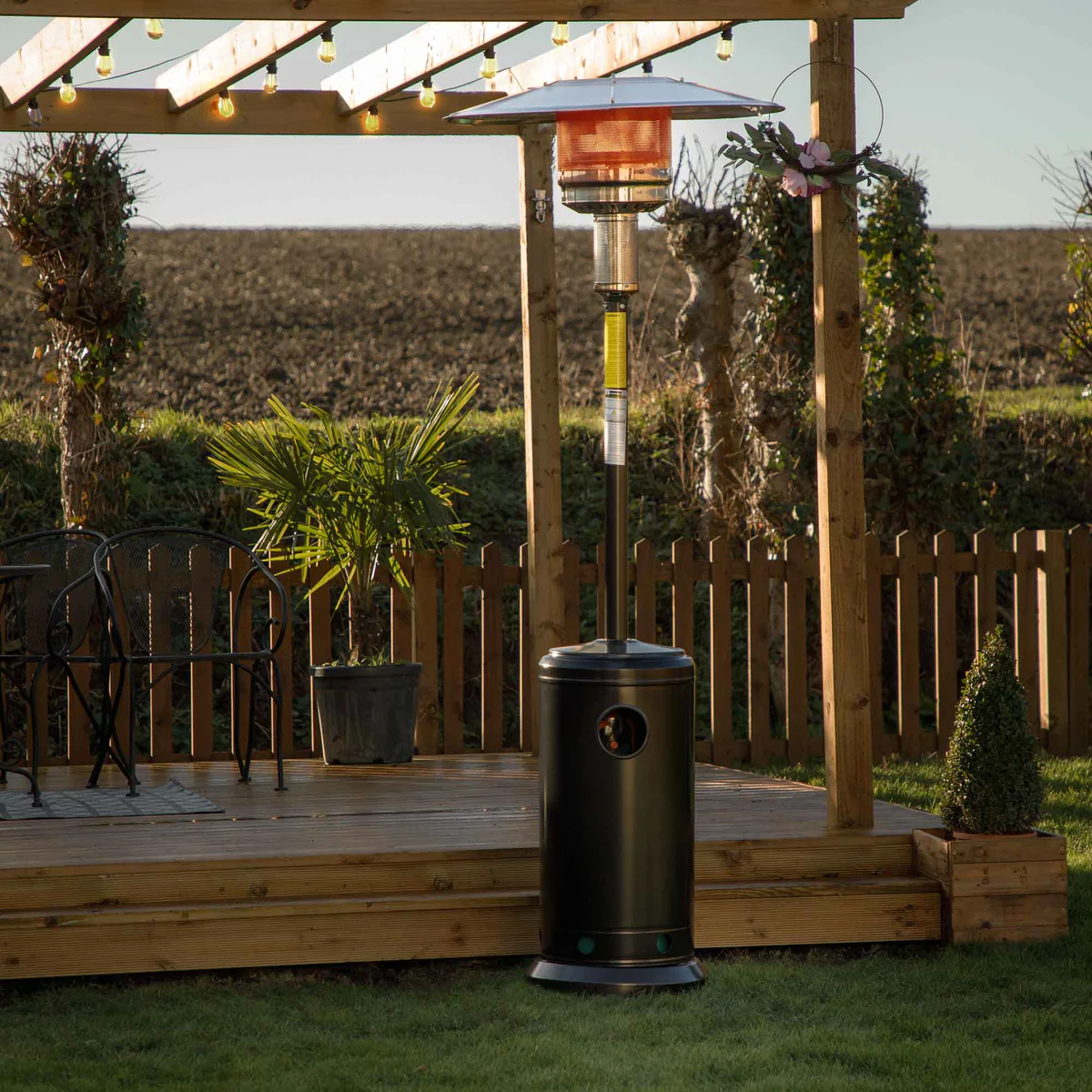 Dellonda Freestanding Gas Patio Heater 13kW with Wheels - Black