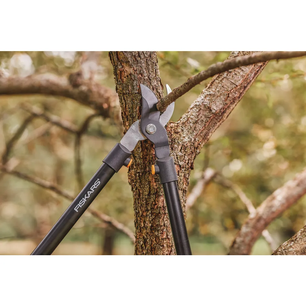 Fiskars Solid L11 Bypass Loppers