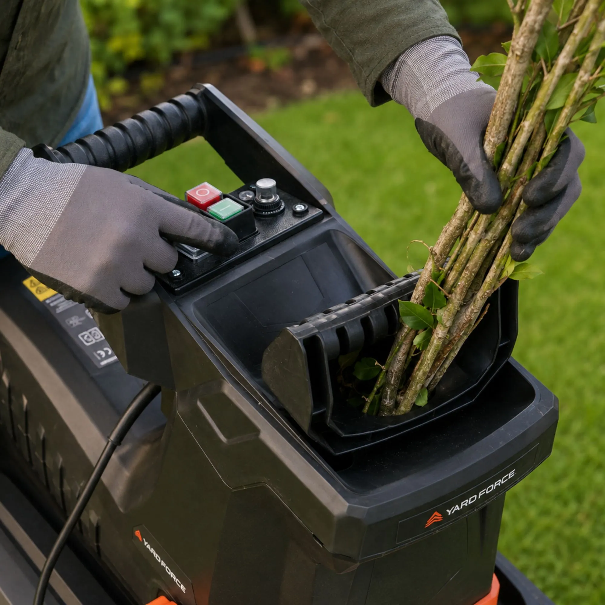 Yard Force 2800W Electric Quiet Garden Shredder