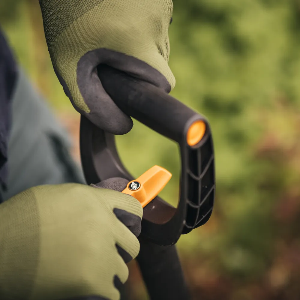 Fiskars Xact Telescopic Rounded Spade