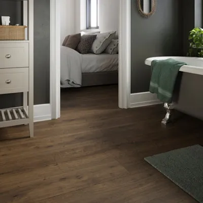 Bicester Wide Oak Effect Laminate Flooring 1.85m²