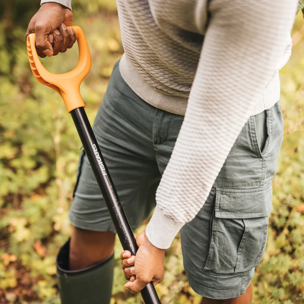 Fiskars Solid Metal Rounded Spade