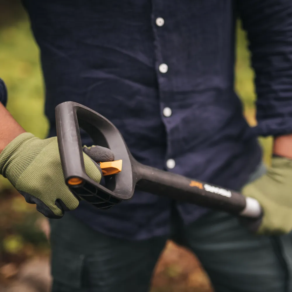 Fiskars Xact Telescopic Pointed Spade
