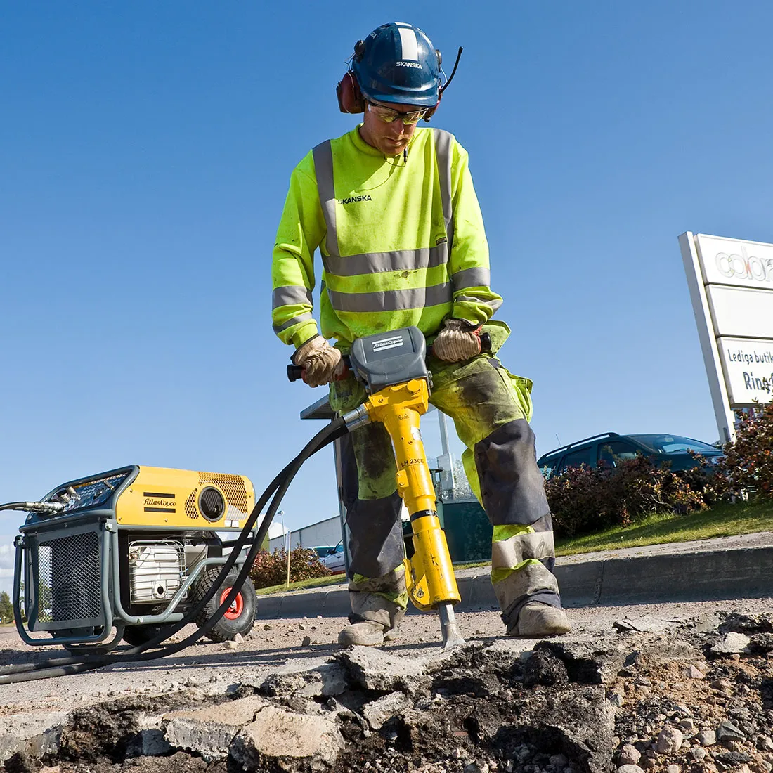 Hydraulic Breaker - Petrol