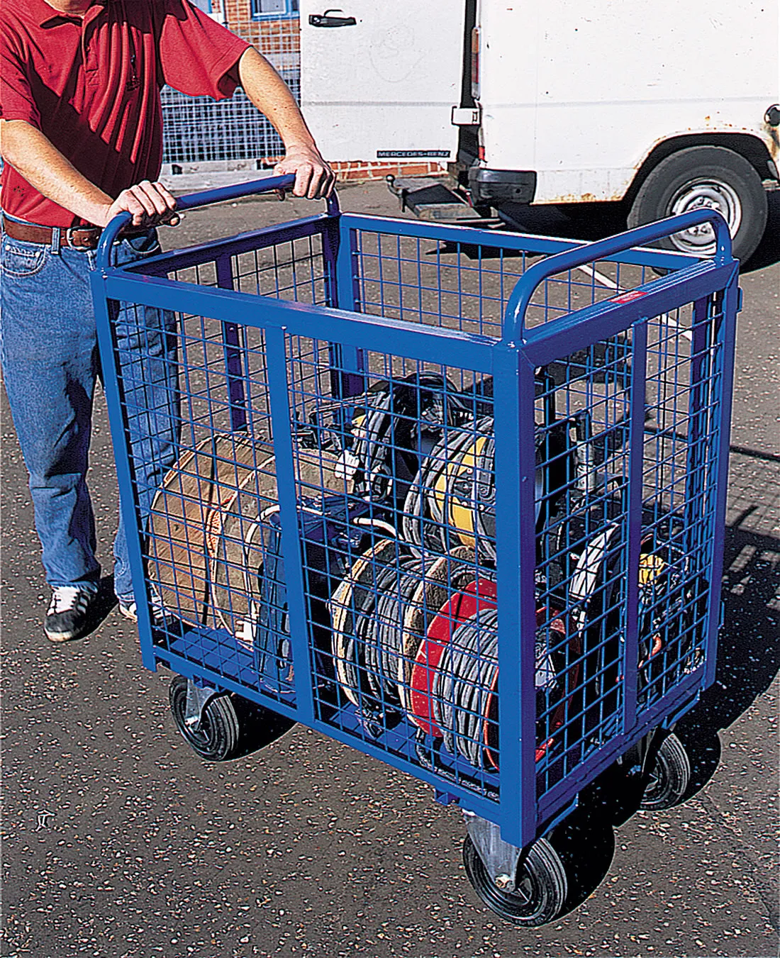Mesh Box Truck