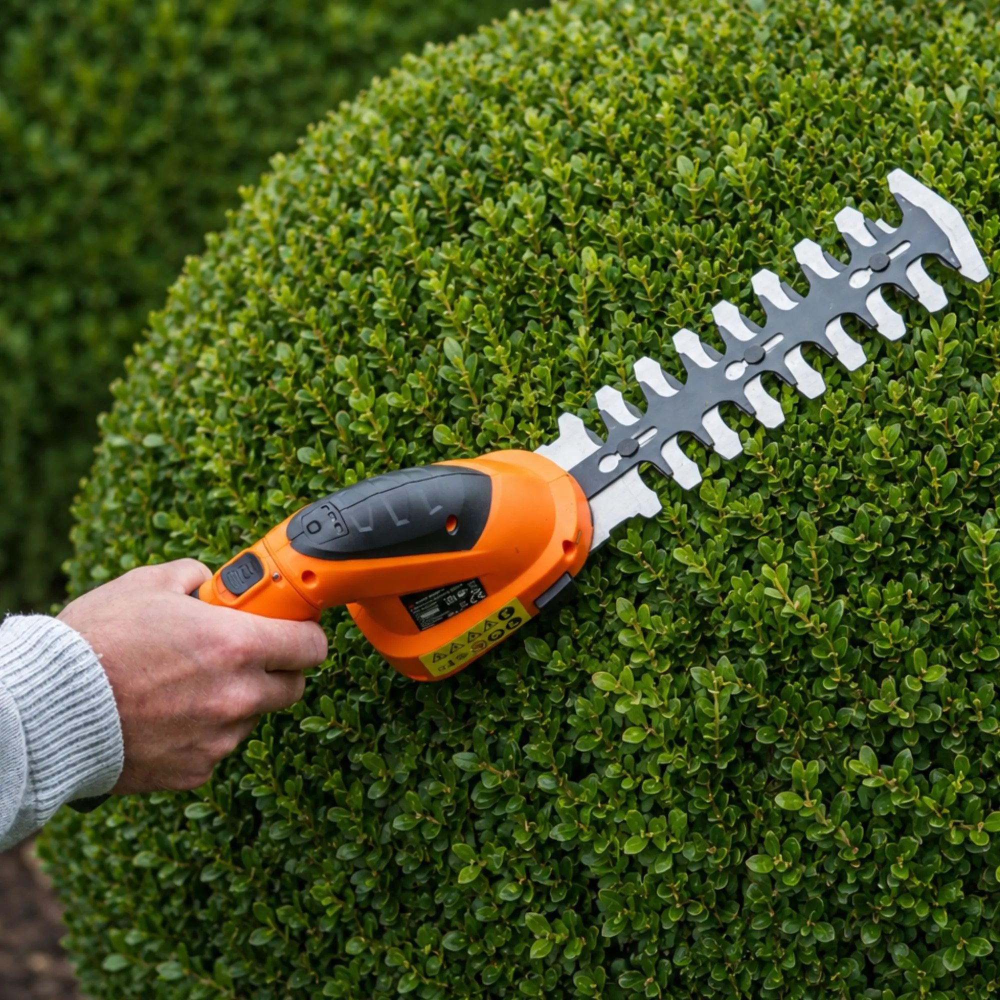 Yard Force 7.2V Cordless Grass & Hedge Shear