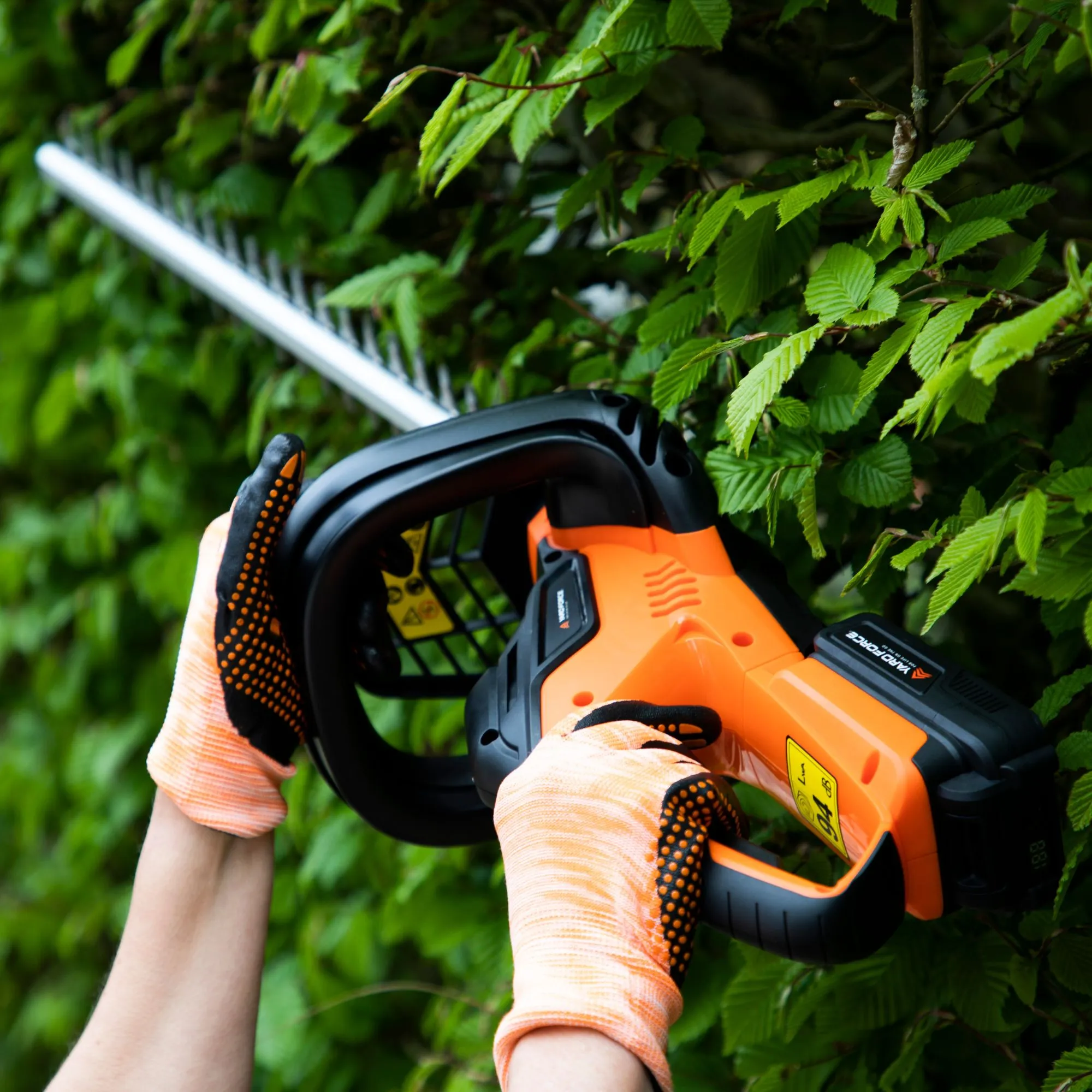 Yard Force 20V Cordless Hedge Trimmer