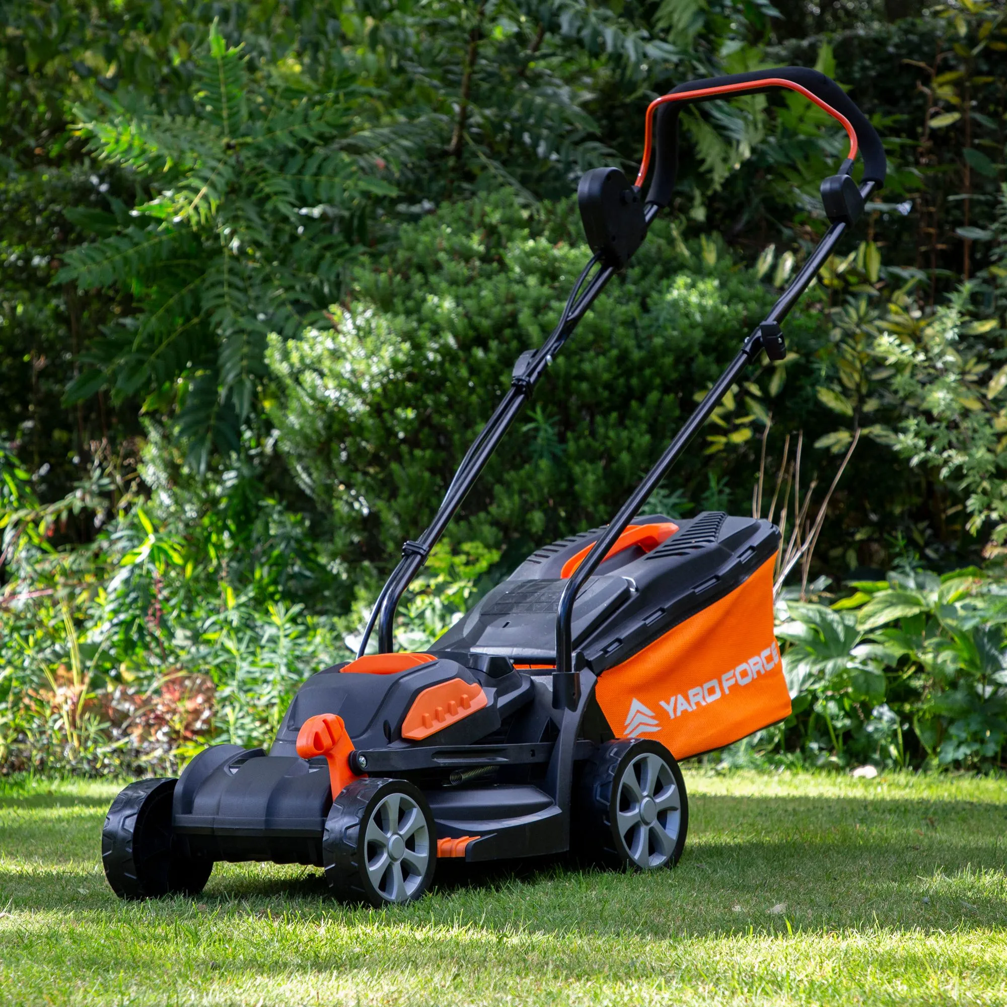 Yard Force 20V 33cm Cordless Brushless Lawnmower