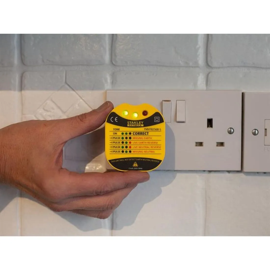 STANLEY FatMax UK Wall Plug Tester