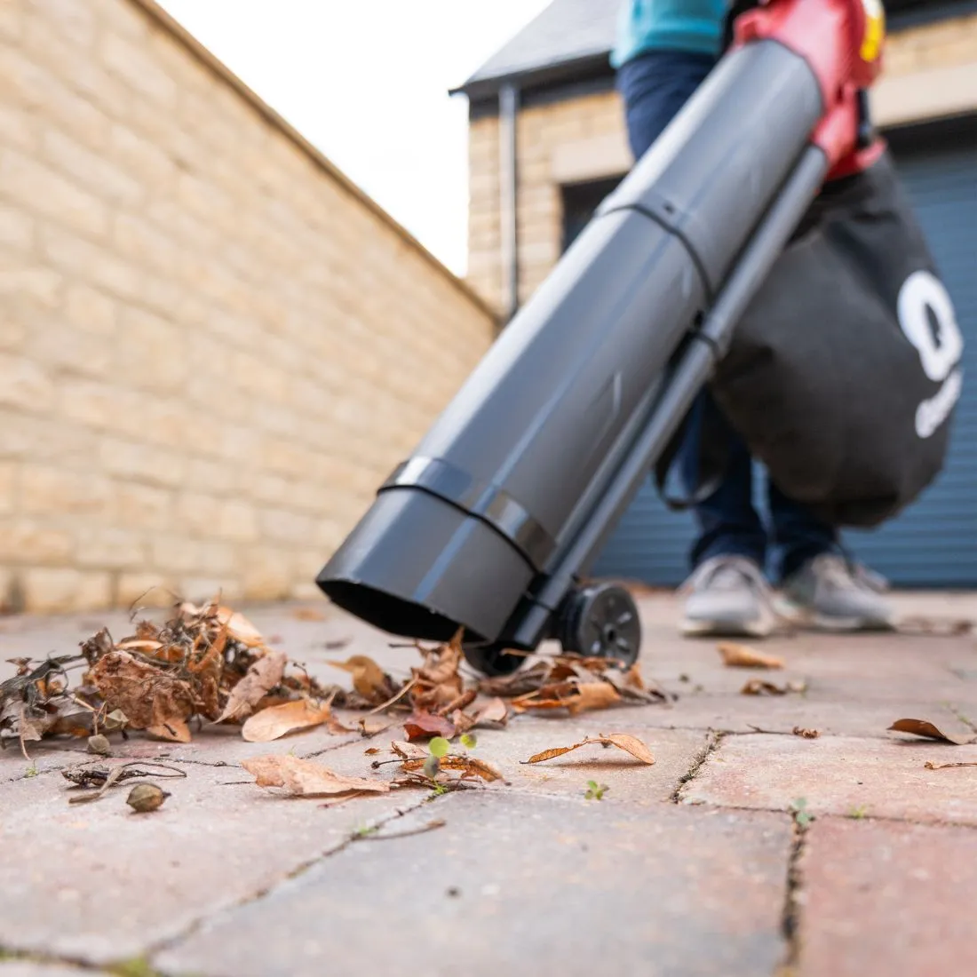 Q Garden 3000W Blower & Vacuum