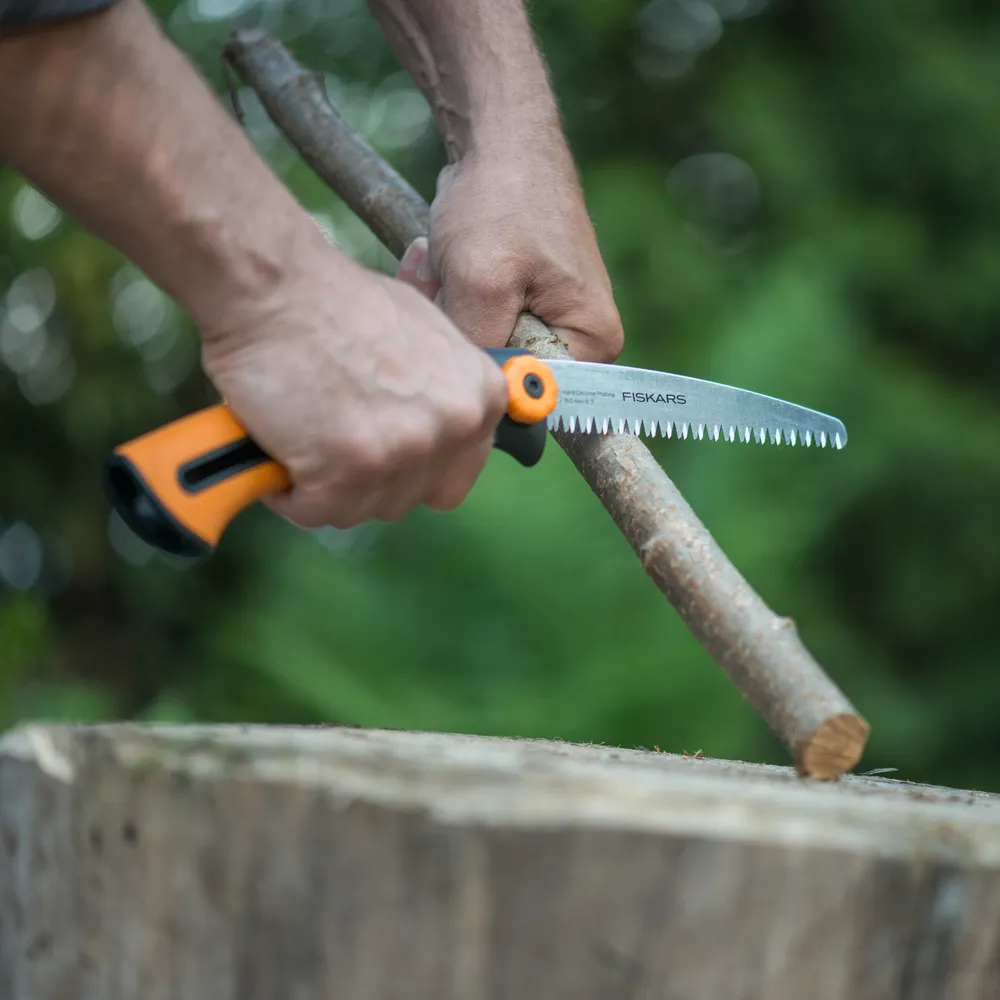 Fiskars Xtract Sw73 Garden Pruning Saw 160Mm