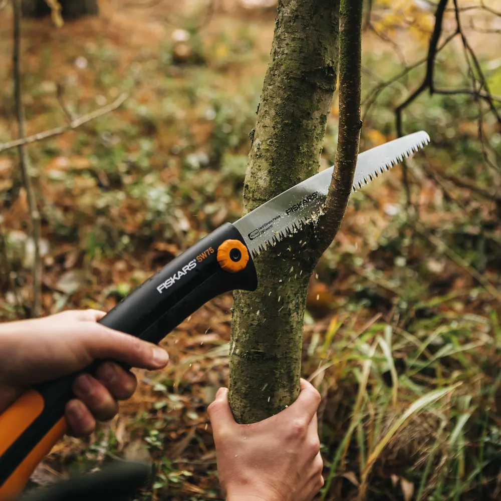 Fiskars Xtract Sw75 Garden Pruning Saw 225Mm