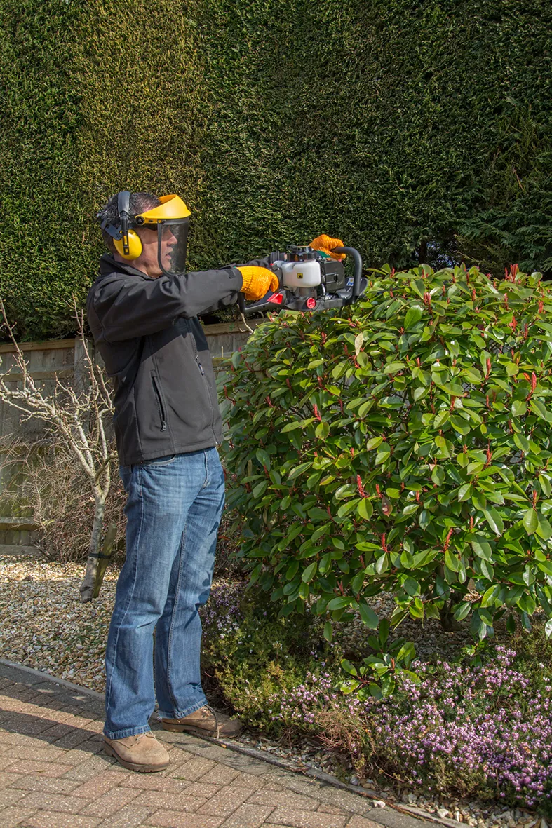 Webb 26cc 58cm Double Sided Petrol Hedge Trimmer