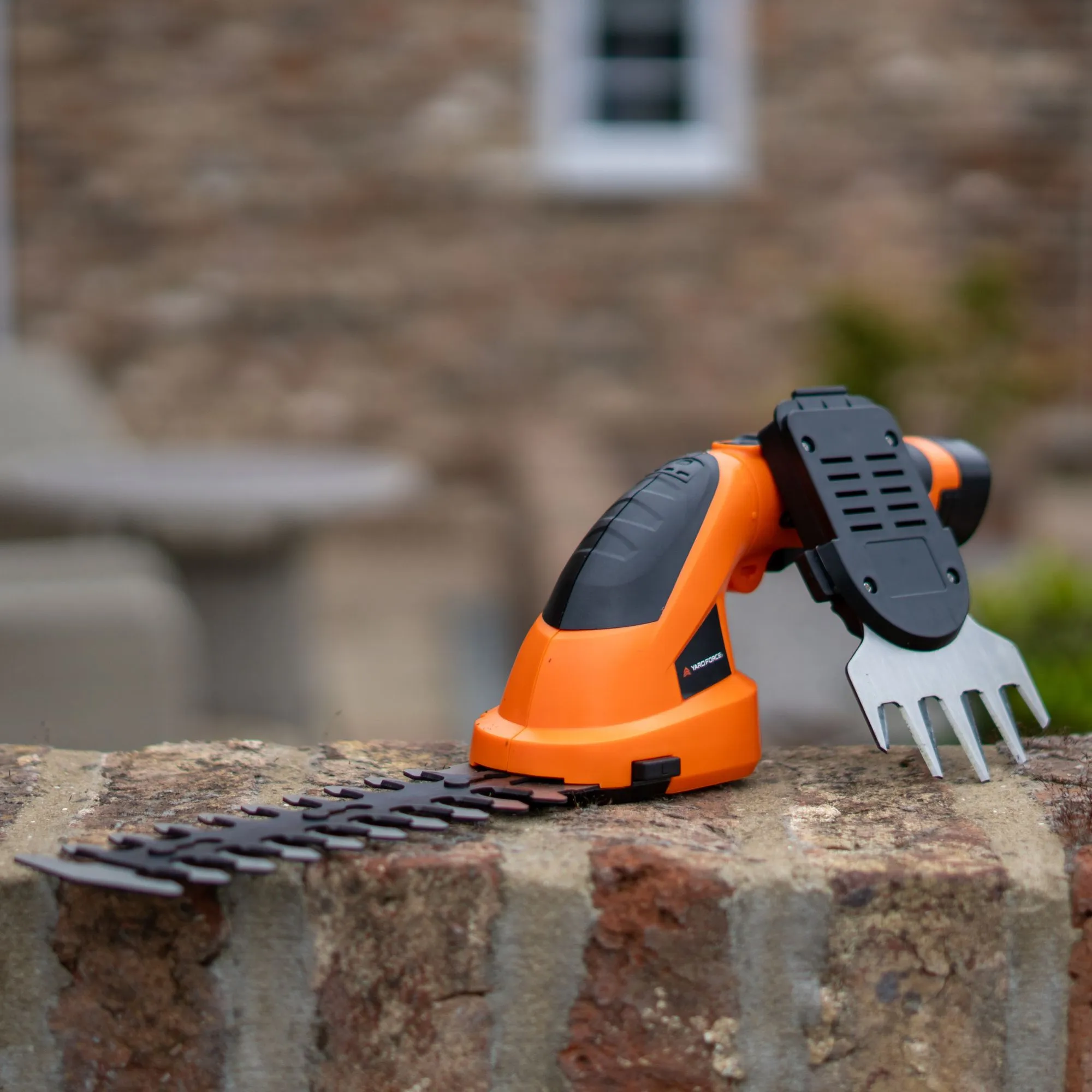 Yard Force 7.2V Cordless Grass & Hedge Shear