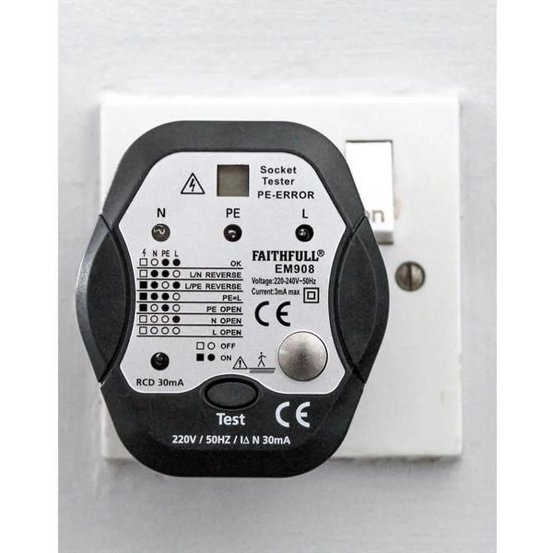 Faithfull Socket Polarity Tester with RCD Test Function