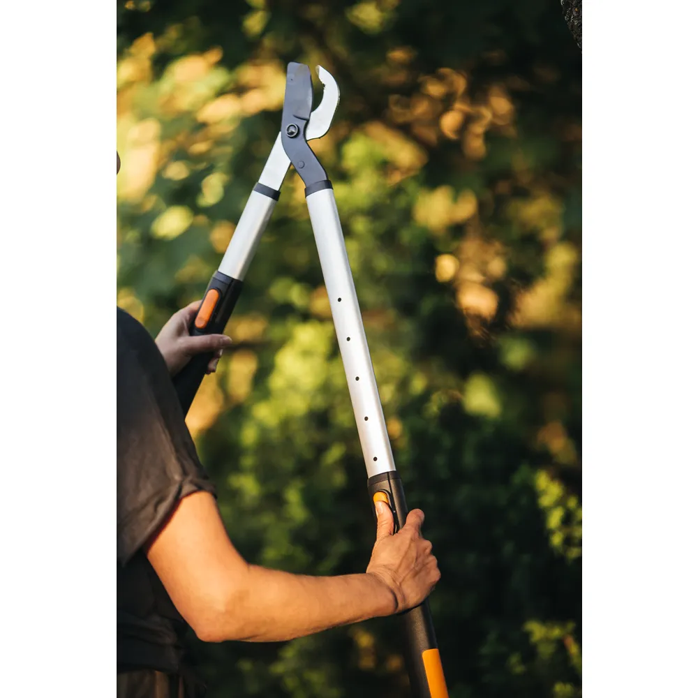 Fiskars Smartfit Telescopic Loppers 665-915mm