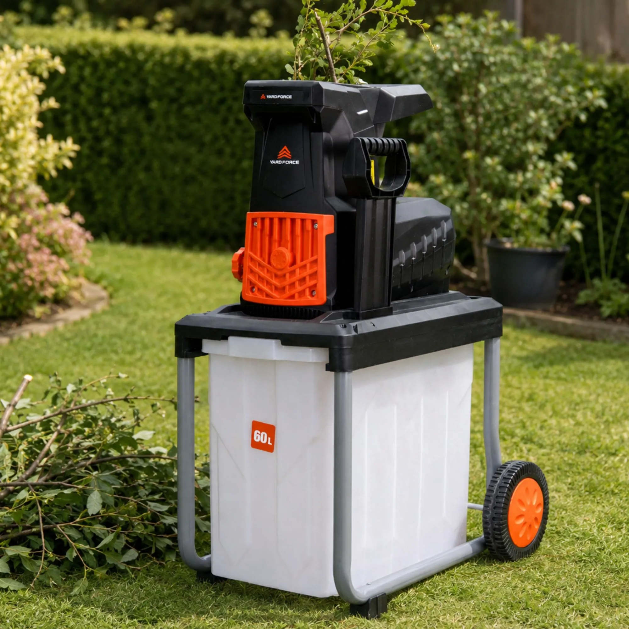 Yard Force 2800W Electric Quiet Garden Shredder